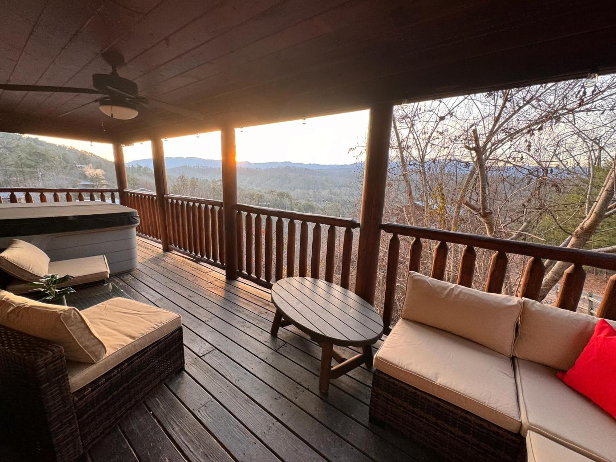 Smoky Paws - Exceptional Cabin, Stunning Mountain Views, Hot Tub, Tranquil, Gigabit Internet, Free L2 Ev Pigeon Forge Buitenkant foto
